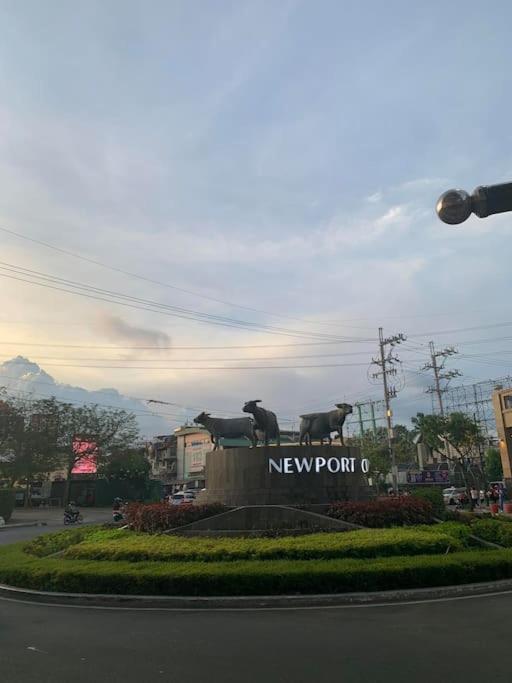 Apartment Newport Family Near Naia T3